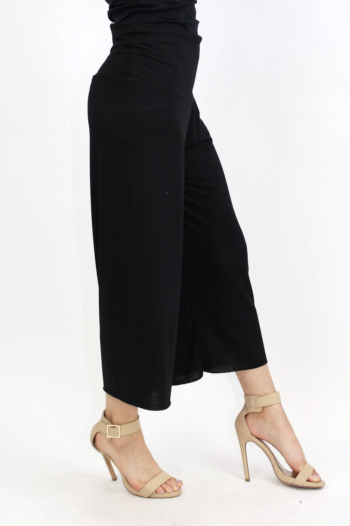 P-84429-JY6 The high-waisted   fold-over waistband gaucho